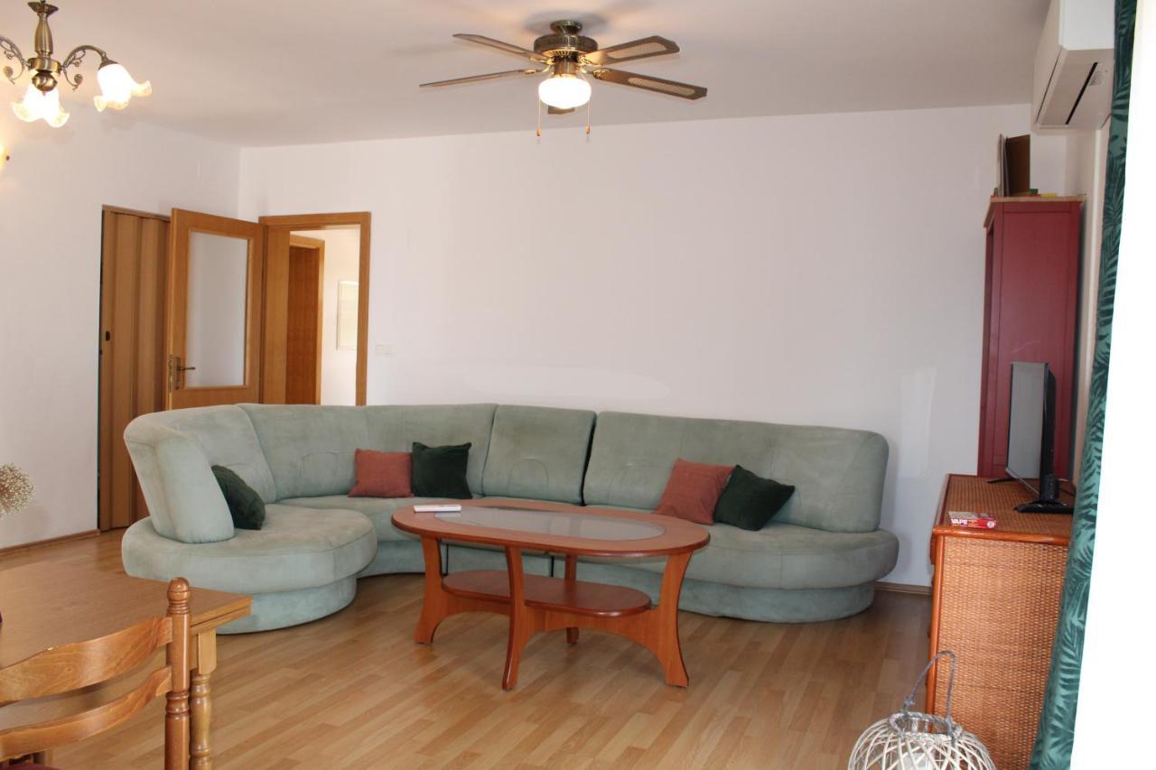 Apartment Noel Sveti Vid-Miholjice Екстер'єр фото