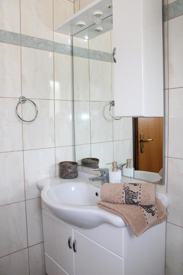 Apartment Noel Sveti Vid-Miholjice Екстер'єр фото