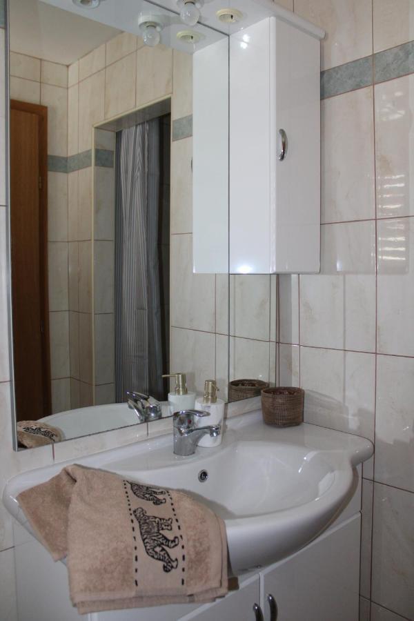 Apartment Noel Sveti Vid-Miholjice Екстер'єр фото