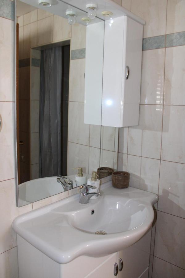 Apartment Noel Sveti Vid-Miholjice Екстер'єр фото